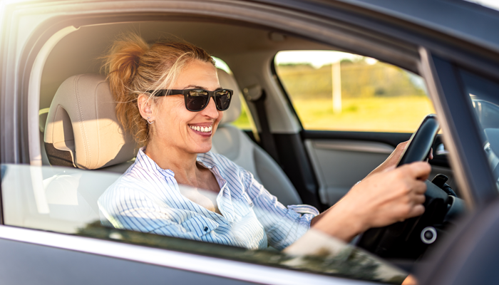 Top tips for reducing glare when driving in bright sunlight