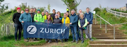Zurich employees volunteer at Fernhill Park