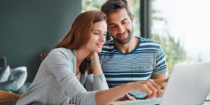 couple at home on computer