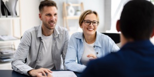 couple getting financial advice