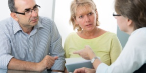couple getting financial advice