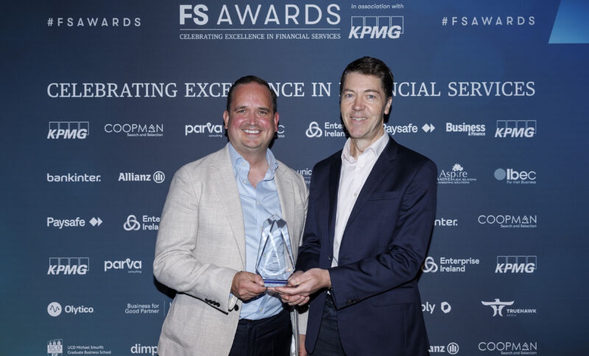 David Warren, Chief Investment Officer, Zurich Ireland accepts the award for Fund Management Company of the year from Will McCoppin, Managing Director at award sponsor Coopman Search and Selection.